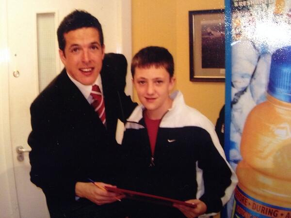 ozil_twin's tweet photo. @jamlang22 here's something for you! throw back Thursdays! #memories http://t.co/pz7k6AvWrI