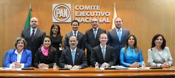yucxmadero's tweet photo. Queda formalmente instalado el Comite Ejecutivo Nacional de @AccionNacional  ' http://t.co/WXjhz7CdUm