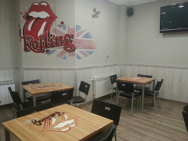 RollingCaffe's tweet photo. Ya está todo listo! Mañana desde las 20h podreis verlo desde dentro! http://t.co/o2nqJ6IFpI