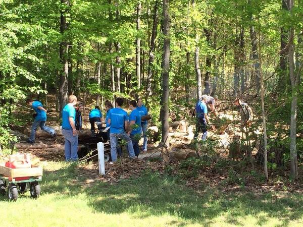 campmanitoulin's tweet photo. Huge thanks to Lowell High School - 300 ninth graders are volunteering at camp today to help us prepare for summer. http://t.co/esyIIOkHh1