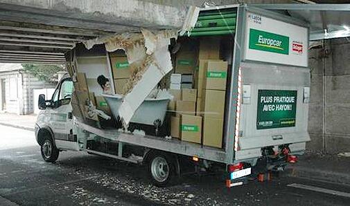 Le chef de projet #SNCF #RFF déménage en urgence.