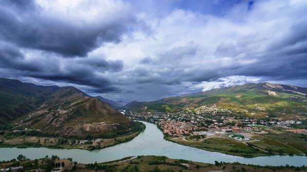 TravelingGE's tweet photo. Georgia. Mtskheta http://t.co/fFHRZPAz2q