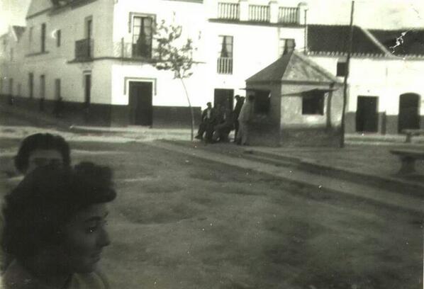 ARAHAL EN EL PASADO... 1973. El desaparecido kiosko de El Altillo, situado entre las calles Pedrera y Miraflores
