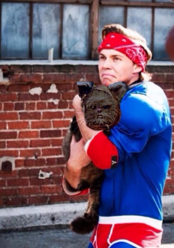 Ashton Irwin tweet media