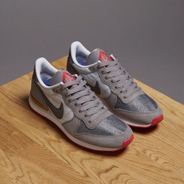nike internationalist milan