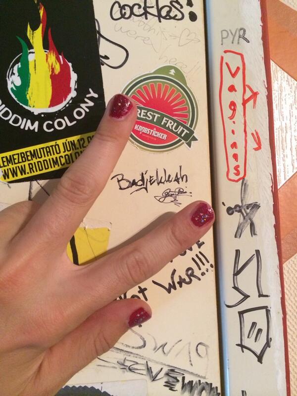 JettRebel's tweet image. @Badjekkah ❤️ @GinoCochise @ManoYeah ❤️ Beesten op de muur, hier in @BitterzoetAdam !!