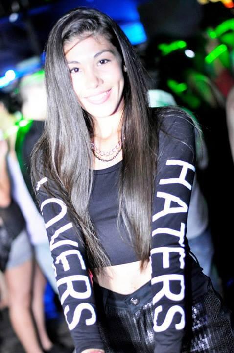 AposModas's tweet image. ALUCINAMOS con este look, ultra resaltan los pequeños detalles, tenes un 10+