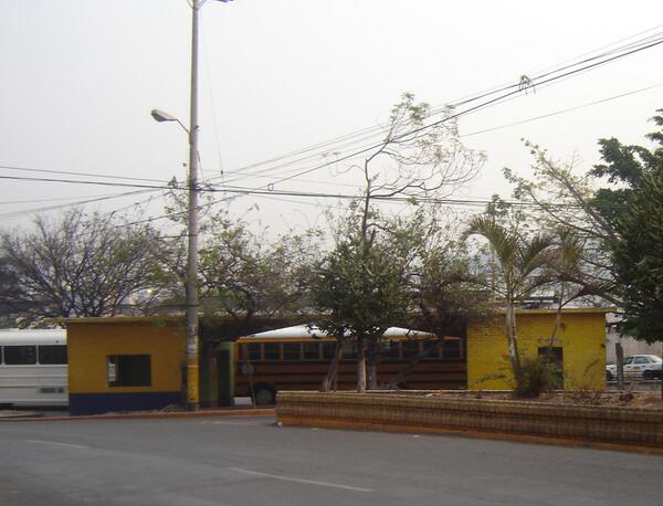 Trans450's tweet image. Aviso: Trabajos puntuales frente al Estadio Nacional hoy y mañana. favor tomar vías alternas.