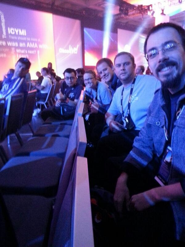 CiscoNetworkBly's tweet photo. The Dream Team in full effect!  @CiscoLive #CLUS http://t.co/5QSl3pazvN
