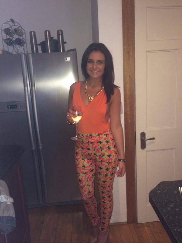 Lxdillon's tweet image. Off out for Dins and then to see PRINCE ☺️🎵❤️ #purplerain #wahhh