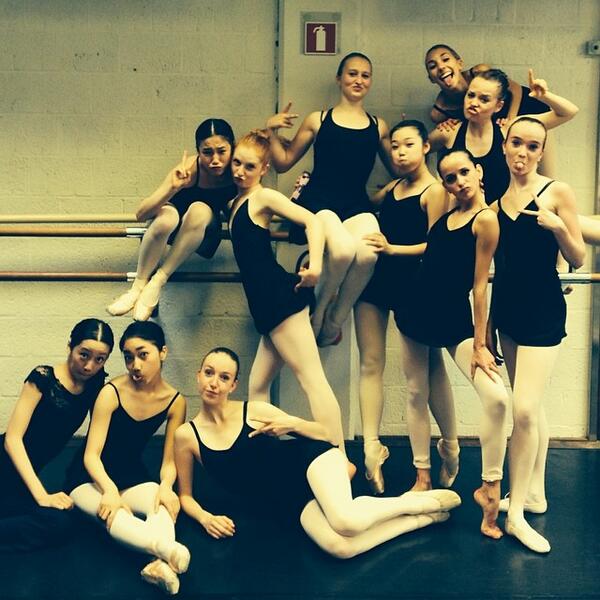 Laura_MayaR's tweet photo. After ballet exam ☺ we all did a great job! ♥ @vdb_celine @laraaaafransen @lolyloly1100  @themonkey0901 @Ashley_5757 http://t.co/taFLiF2eis