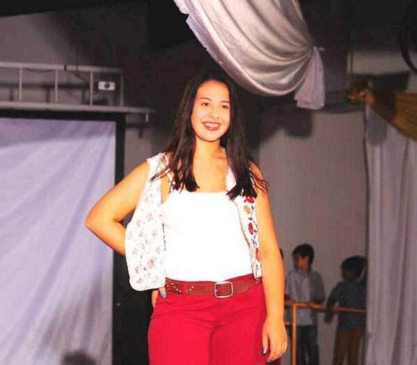 AposModas's tweet image. Un 8 para Mili! Deslumbrante!