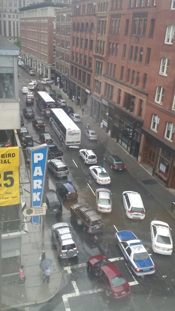 uxjam's tweet image. Honking is nonstop outside our office thanks to #uberprotest