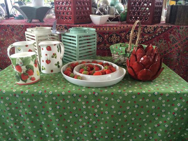 MillLaneFarm's tweet photo. GREAT STRAWBERRYS X http://t.co/fAIH8NQPzQ