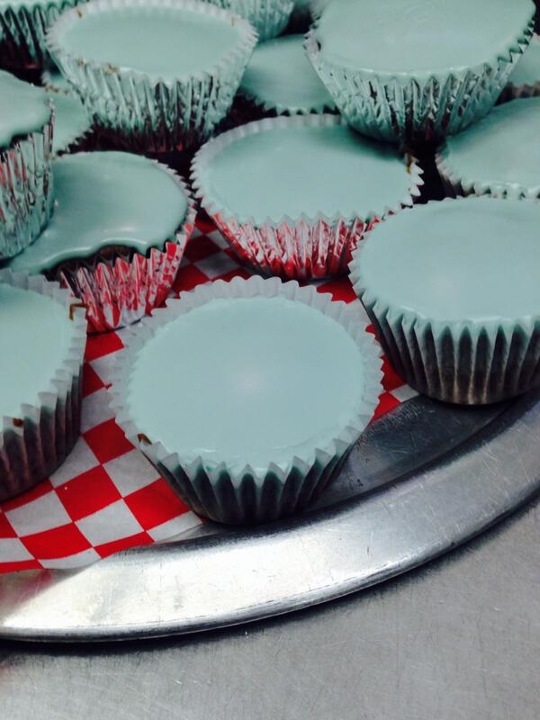 Enjoy a free cupcake <a href="/OGSgtPepperonis/">Sgt. Pepperoni's</a>