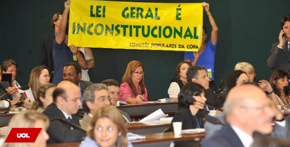 UOL's tweet photo. Regras de exceção da Copa entram em vigor. Veja o que muda http://t.co/OVJAhK2nZH http://t.co/jqoka7JJky