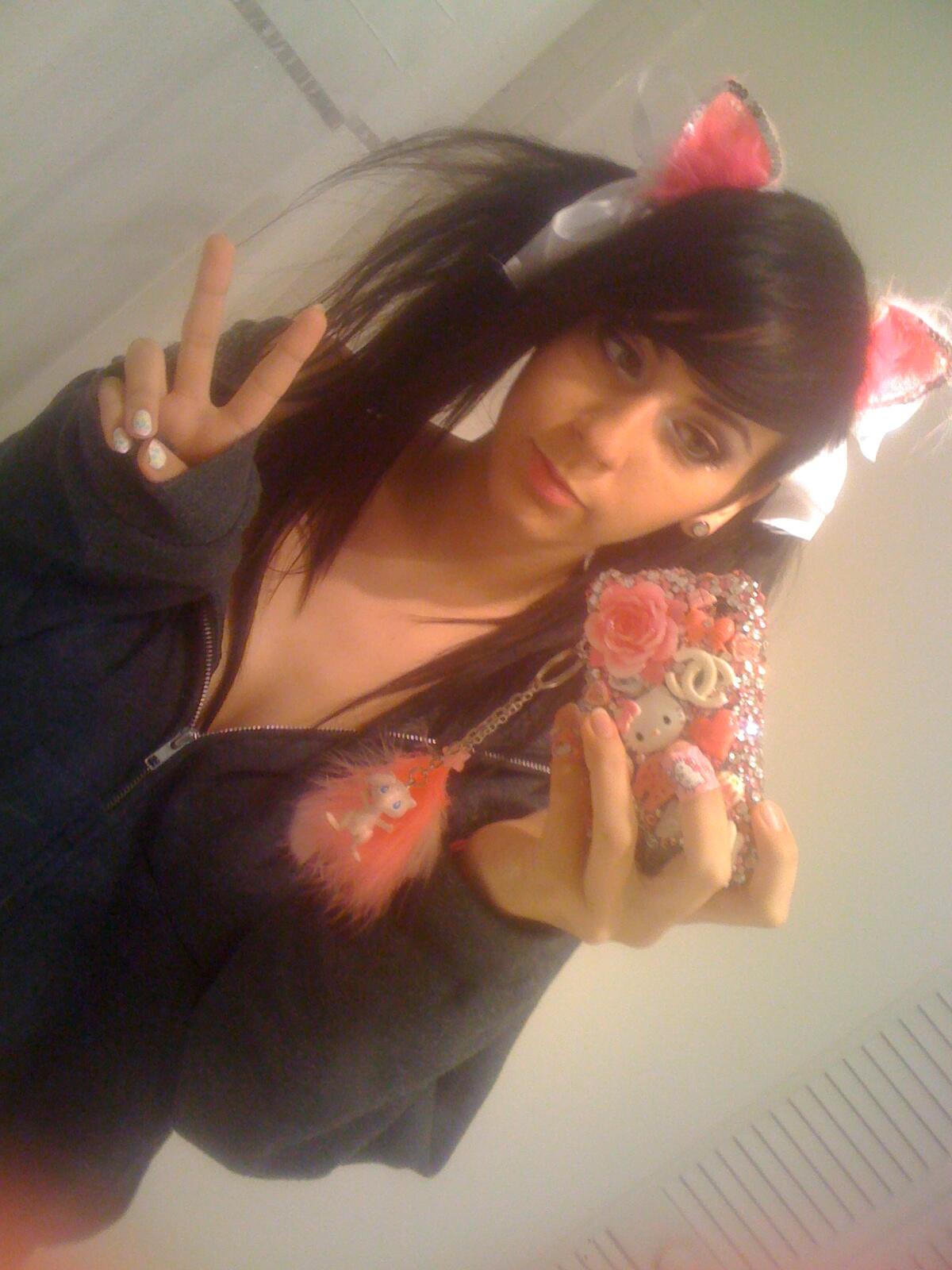 🫧 Luna C. Kitsuen 🫧 on X: #tbt 18 year old luna! see! ive always been a  neko anime princess!!! http:t.cotbUWItB3wy  X