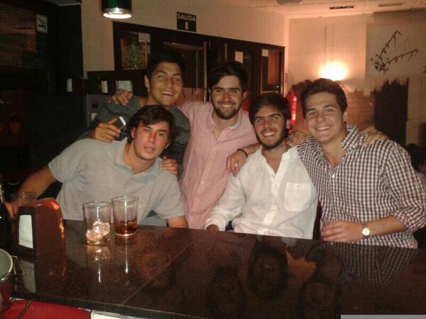 charli_ariza's tweet photo. Vamos al lio http://t.co/qd9IYdffoK