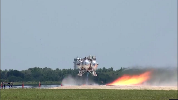 NASA's tweet photo. Successful free flight test today @NASAKennedy for @MorpheusLander: [video] http://t.co/mD2GJDF7R3 #ALHAT  http://t.co/pwO3kpby0A