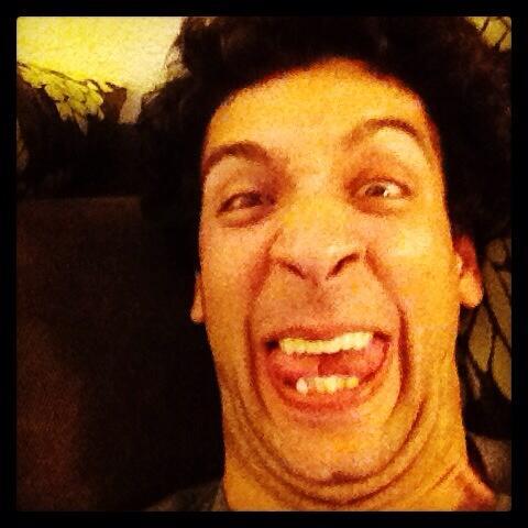 NBCUndateable's tweet photo. Hate it when that happens. RT @RickGlassman Swallowed a bee mid-selfie #UndateableBecause http://t.co/TH55QvHr2h