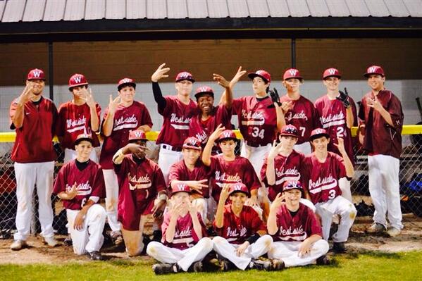 D_SMITH3D's tweet photo. #tbt enjoyed coaching this group of kids this past season. Photo props to @CUTAILGATER http://t.co/25BWV1R5Lr