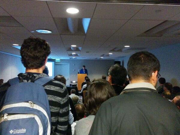 qiqing's tweet image. Standing room only for @DavidLG Blaze talk at #html5devconf /cc @meteorjs