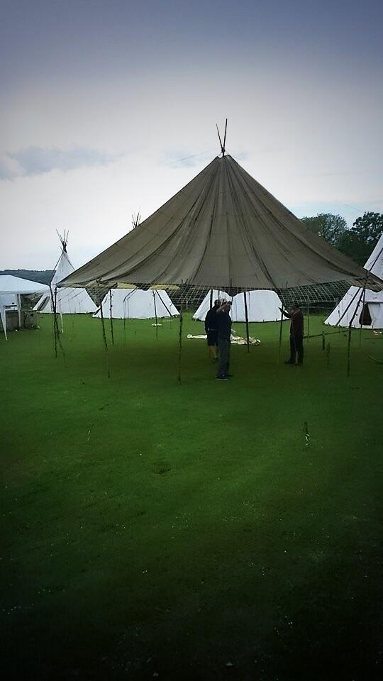 dbtepees's tweet image. Setting up today in the wind and rain today but we'll be ready for you tomorrow! #eastsussexevents