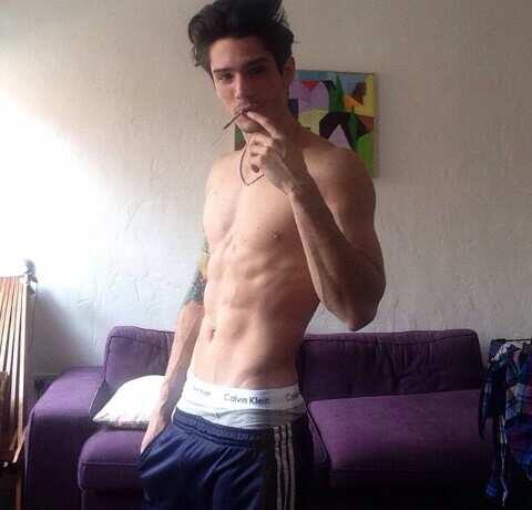 George_Ruddolf's tweet photo. Buenas noches http://t.co/A1jAgwJWvD