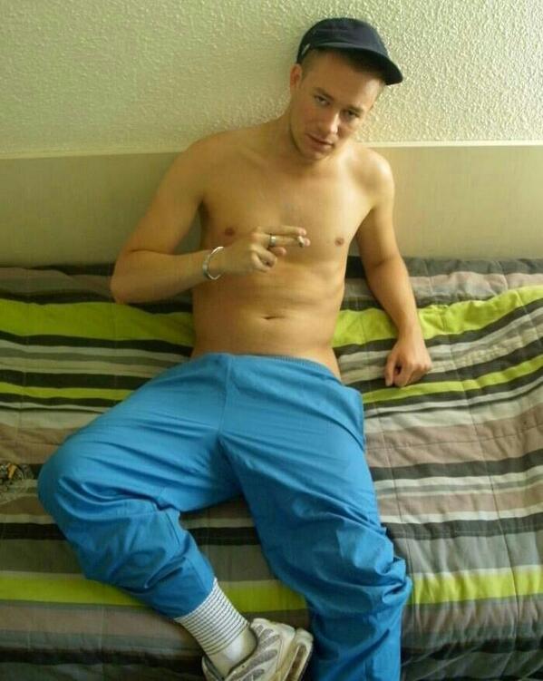 RandomHotChavs's tweet photo. #RandomHotChavs - http://t.co/8oU3fvJdbV