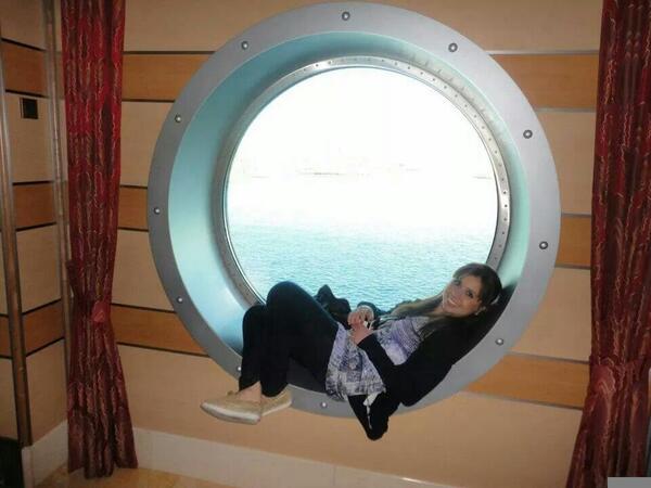 LoReDBE's tweet photo. I wanna go to the beach NOW!!!!!. Sometimes u need vacations from the vacations. .. don't u? http://t.co/fHHFIEouM3