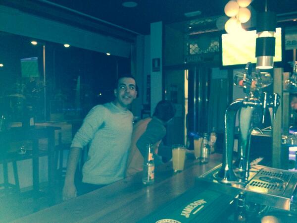 mati_rayo's tweet photo. Buena noche en @masQkopas perfec con esta gente!!! http://t.co/DCdT5i0cVw