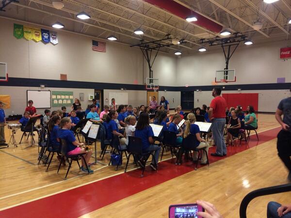 MES_Patriots's tweet photo. 5th Grade Band Concert at MES tonight, accompanied by The Boom Whackers!! http://t.co/jFyJcmPdO7