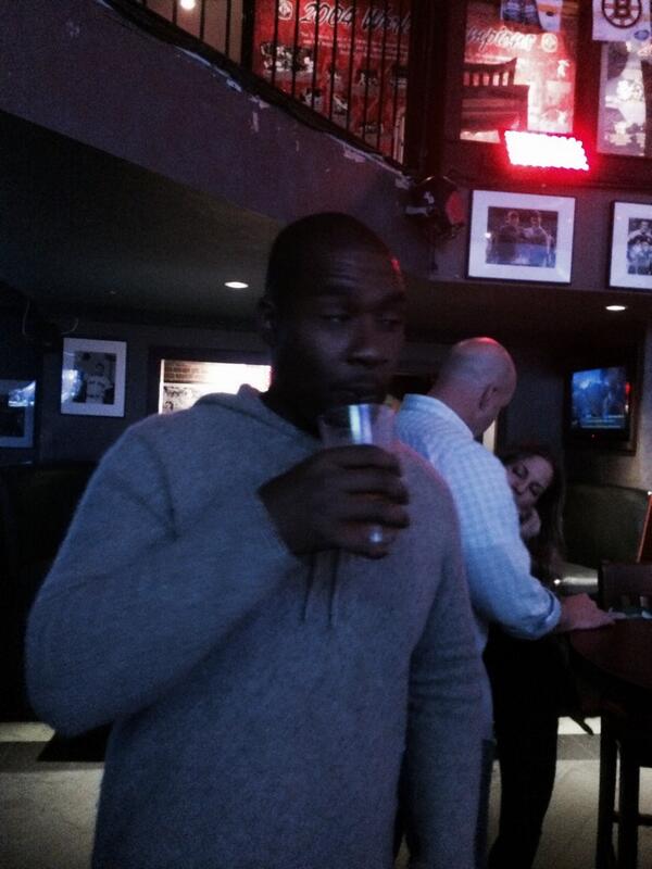 Ryan3457's tweet photo. "Works at greatest bar, still wears wool sweaters" http://t.co/sUHj2TTIys