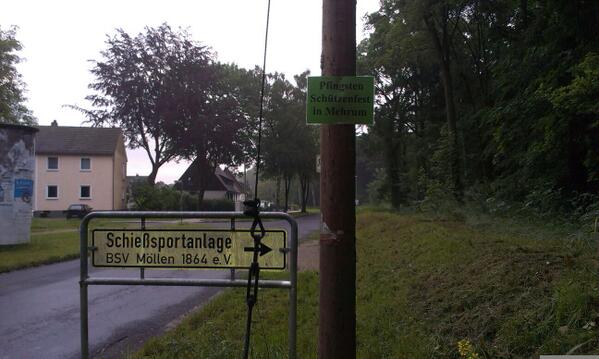 veloman_nrw's tweet image. #Voerde #Möllen Das ist mal eine schlichte Schützenfest Ankündigung. #Mehrum