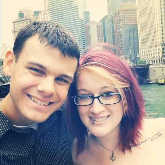 _CaseyJay's tweet photo. Sometimes I miss my hair being like this... And my lip ring... And Chicago... http://t.co/CfMtmpnuRh