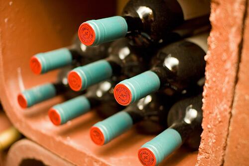 8 Simple Steps to Build a Wine Cellar from a Shipping Container - gatewaycontainersales.com.au/8-simple-steps…