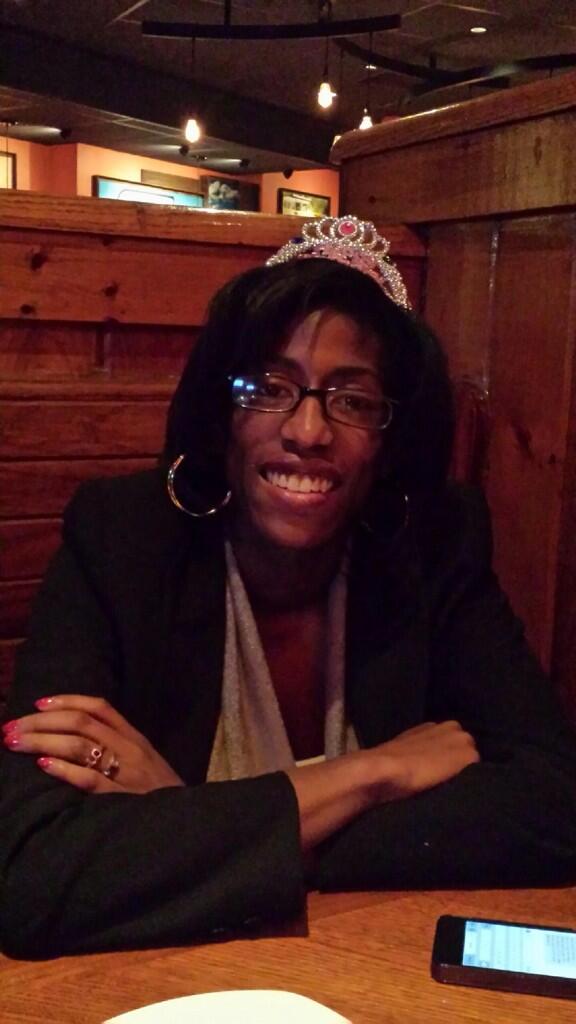 OutTheBlocks's tweet photo. Happy Birthday to this 22 year old beauty! Sheesh time is flyinggg #fakeold  #faketurnt #fakemightbelit 😁🔥🎉2⃣2⃣ http://t.co/lcFCIzxrBD