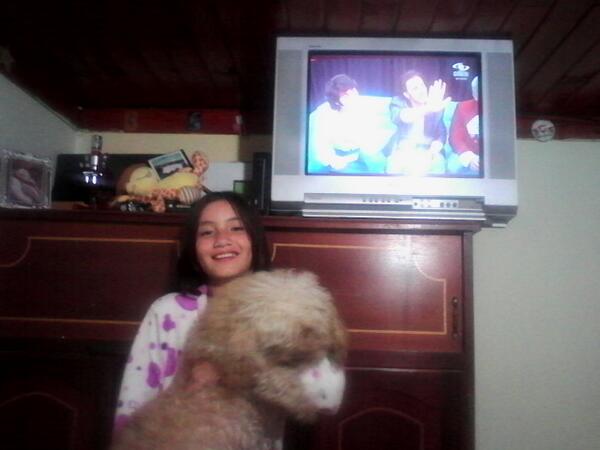 carlosmoreno456's tweet photo. @ViendoYoMeLlamo siempre  miramos el programa que viva pasto http://t.co/ELVwAuRPFr