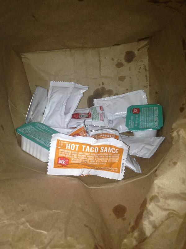 garytrock's tweet photo. .@JackBox you gave me hot sauce but didn't give me my tacos. What kind of sick game is this? #fail http://t.co/AEN6kTgg2k