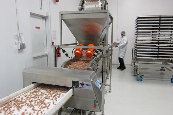 CanatureProcess's tweet photo. Here is a great photo of our manufacturing plant in #Langley BC http://t.co/meikvMNKV1