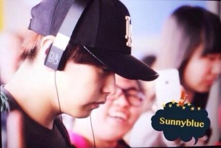 _ParkHyerin's tweet photo. 140523 At Beijing airport to Korea! ©logo http://t.co/rqdL2fFE5z
http://t.co/rt6ep3JZaF
http://t.co/B5AS4j6K7H
http://t.co/eed1zOakm9