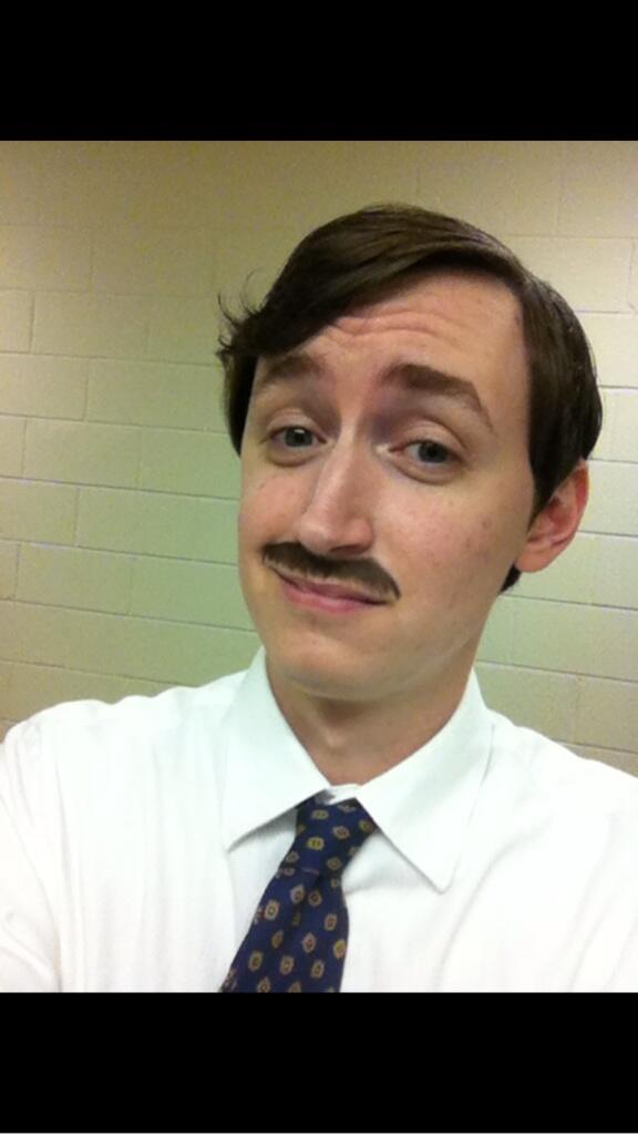 THEjevesFans's tweet photo. “@GeniusGrace: @THEjevesFans http://t.co/VZMLsxZzie” gosh I'm handsome 😏