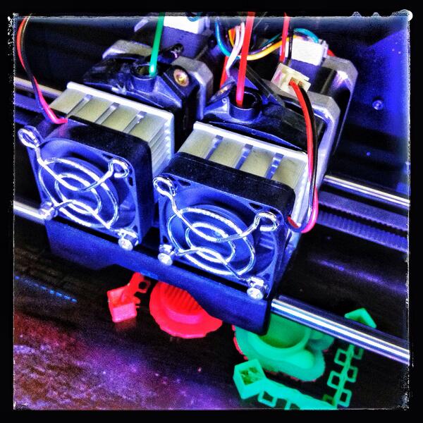 photo444's tweet photo. First test print after my repairs are 100%! http://t.co/nDsybb18Ls