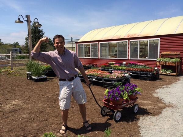 Stocking up on blooms at an historic Dover farm next week on #wmur <a href="/NHChronicle/">NH Chronicle</a> <a href="/sean_wmur/">Sean McDonald</a>