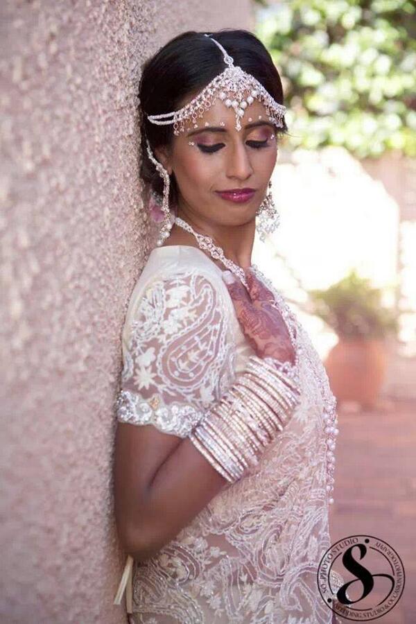 frontier_raas's tweet photo. Real-time bride Nandini Nagin from South Africa. Hello Gorgeous! http://t.co/aXgMAfFUzz