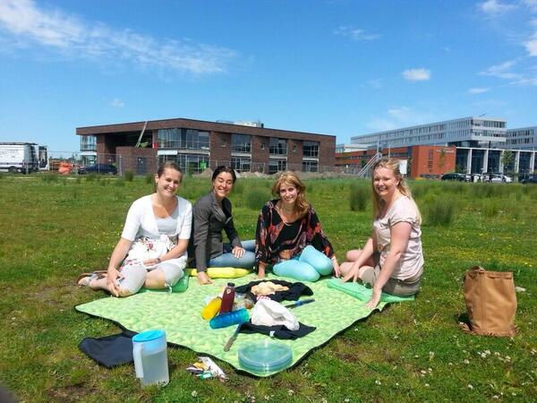 Jazzsingel's tweet photo. Ontspannen sfeer en hoge verwachtingen - studiedag team De JazzSingel http://t.co/oUzhwl2MUU
