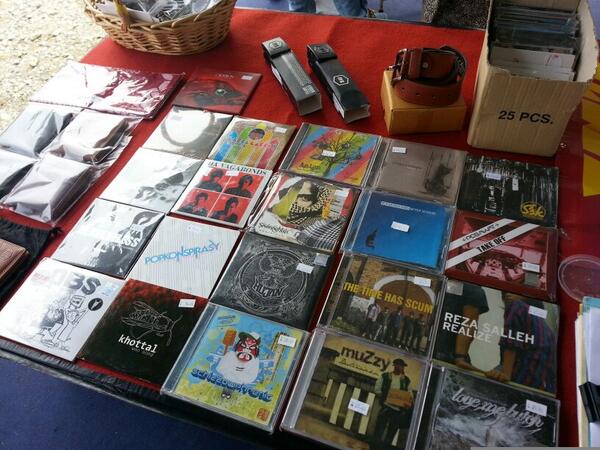 Local CDs!  Dapatkan hanya di  #MRBeliaSale #FBP2014