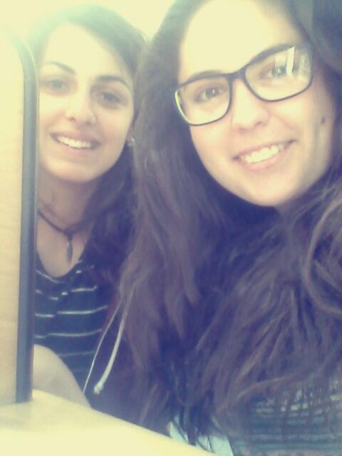 RuiizEstefania's tweet photo. Biblio ujieres! C'mon! http://t.co/qXaRBoNuxH