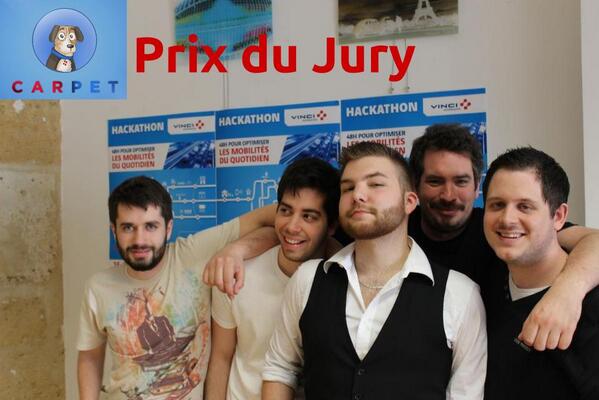 <a href="/Vincentmillas/">Winston Sourcil</a> Allez la petite photo de la team ! Encore bravo  à vous ! #mobihack