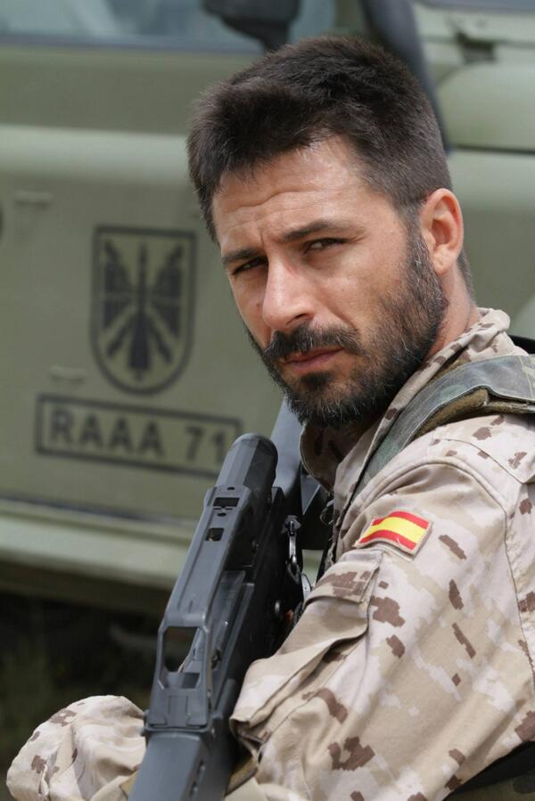 HugoSilvaRusia's tweet photo. Conoce a Alberto Cárdenas #LosNuestros @rastacai @HugoSilvaface @HSFansRastacai @m3soles @larastadesilva http://t.co/8LVNBAUcIo